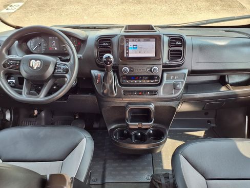 Used 2025 RAM ProMaster 2500 w/ Convenience Group FWD image 5