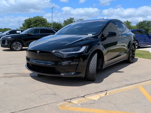 Used 2023 Tesla Model X AWD/4WD image 5