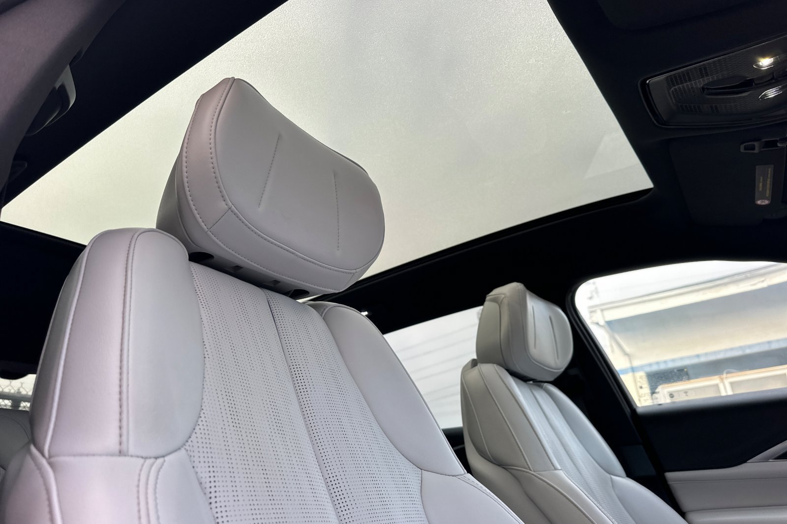 Certified 2024 Cadillac Lyriq Luxury RWD image 21