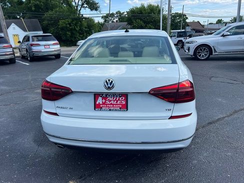 Used 2017 Volkswagen Passat 1.8T SE FWD image 7