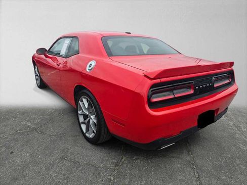 Used 2022 Dodge Challenger GT RWD image 5