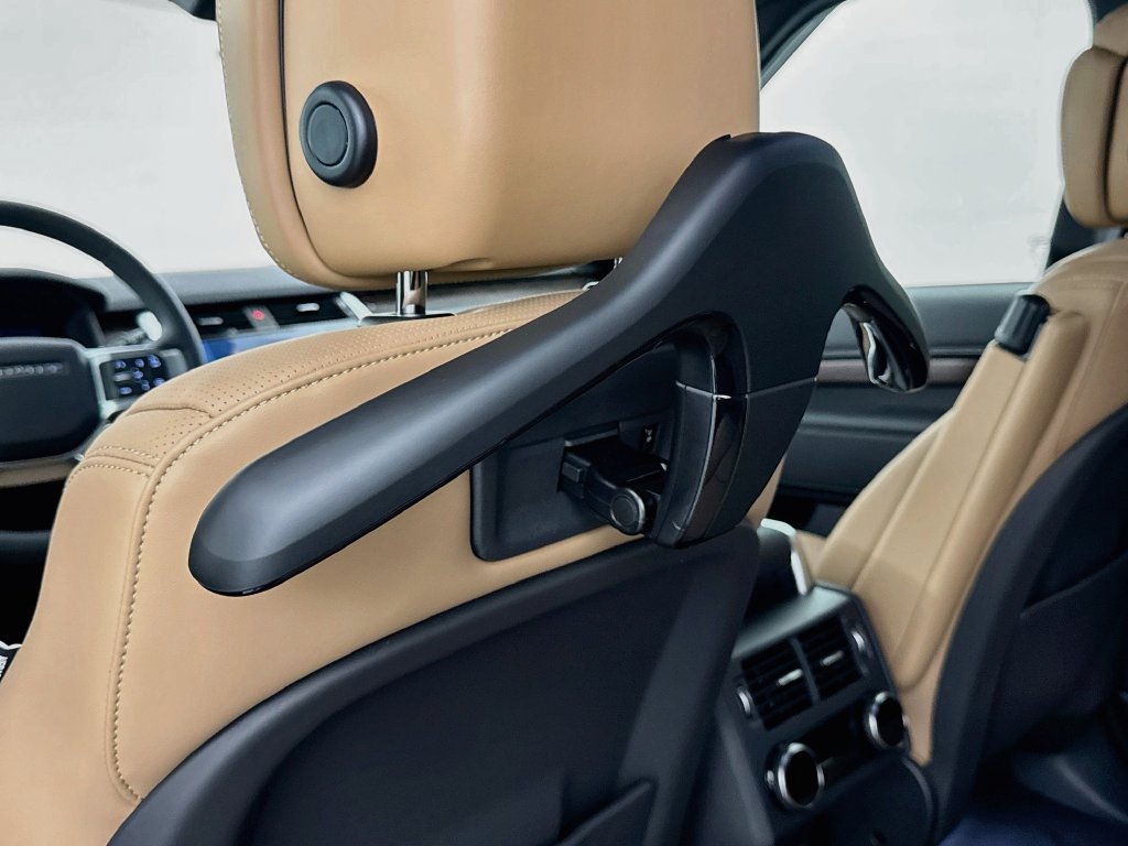 New 2026 Land Rover Discovery Dynamic SE AWD/4WD image 26