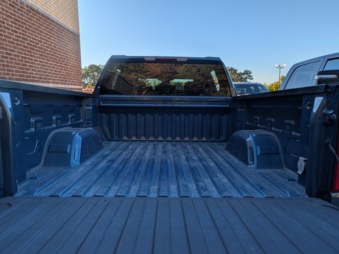 Used 2024 Chevrolet Silverado 1500 Custom image 18