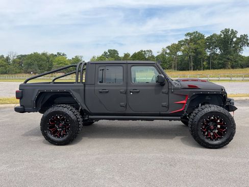 Used 2020 Jeep Gladiator Sport w/ Quick Order Package 24S AWD/4WD image 7