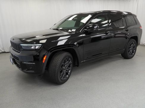 Used 2024 Jeep Grand Cherokee L Summit AWD/4WD image 4