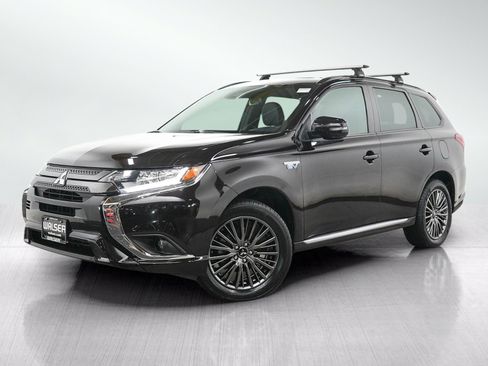 Used 2022 Mitsubishi Outlander 4WD Plug-In Hybrid image 1