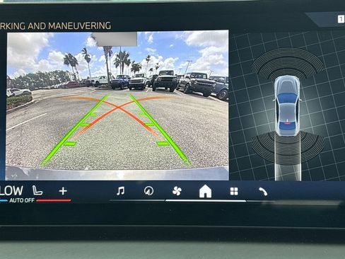 Used 2025 BMW 230i Coupe w/ M Sport Package RWD image 23