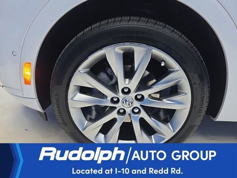 Used 2023 Buick Envision Avenir image 38