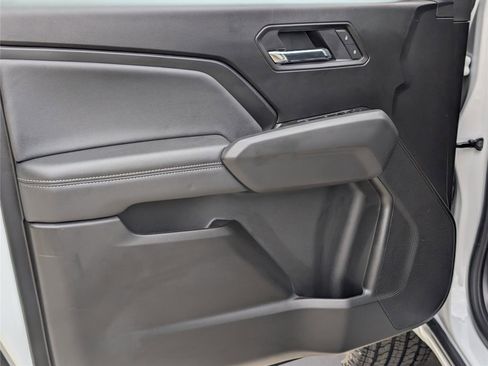New 2026 Chevrolet Colorado LT RWD image 14