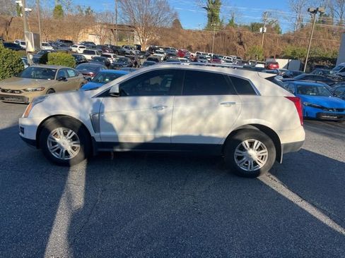 Used 2015 Cadillac SRX Luxury image 6
