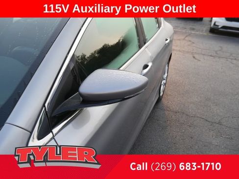 Used 2015 Chrysler 200 C w/ Navigation & Sound Group I FWD image 11