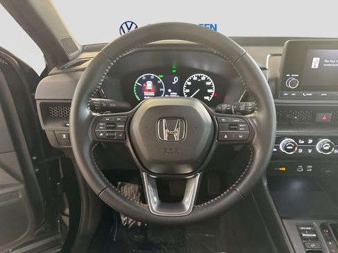 Used 2025 Honda CR-V Sport image 28