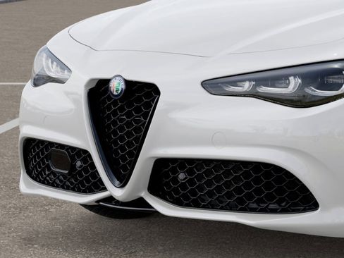 New 2025 Alfa Romeo Giulia AWD w/ Driving Assist Package image 7