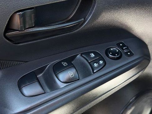 Certified 2025 Nissan Kicks Play S FWD image 19