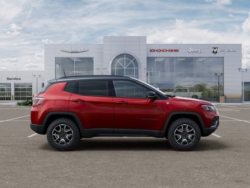 New 2026 Jeep Compass Trailhawk w/ Trailer Tow Group AWD/4WD image 21