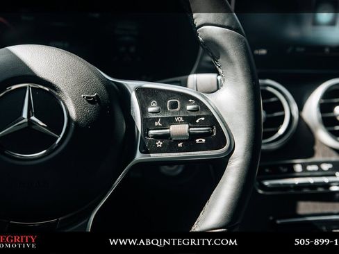 Used 2022 Mercedes-Benz GLC 300 4MATIC image 26