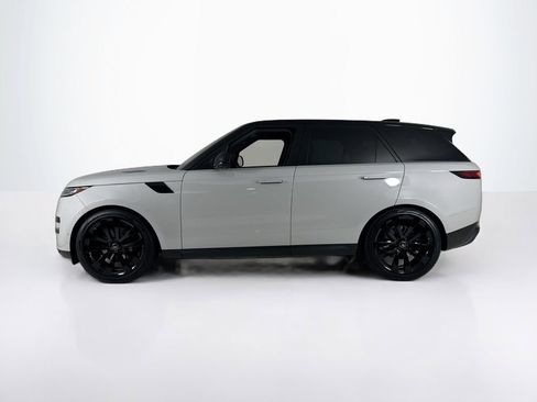 Used 2024 Land Rover Range Rover Sport SE image 2