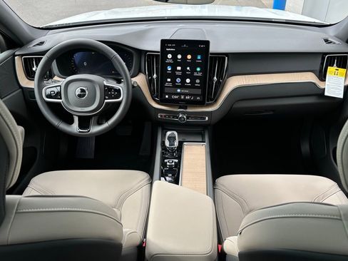 New 2026 Volvo XC60 B5 Plus w/ Protection Package Premier image 9