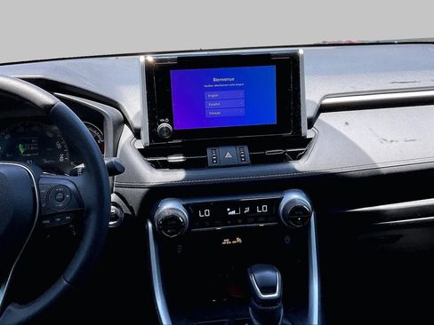 Used 2023 Toyota RAV4 XLE Premium FWD image 6