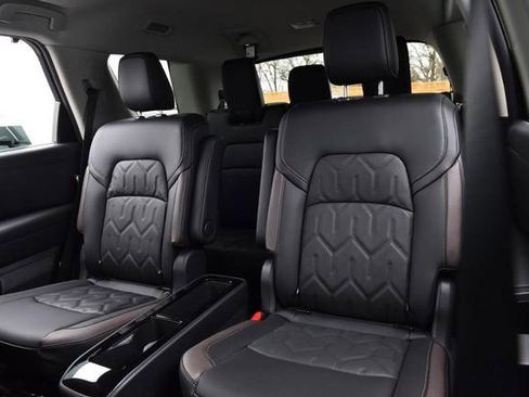 New 2026 Nissan Pathfinder Platinum image 27