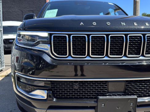 Used 2022 Jeep Wagoneer Series II image 10