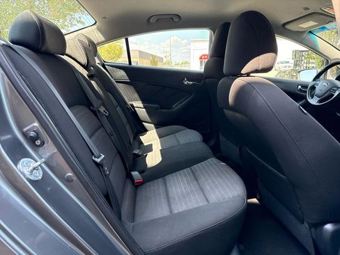 Used 2015 Kia Forte EX image 24