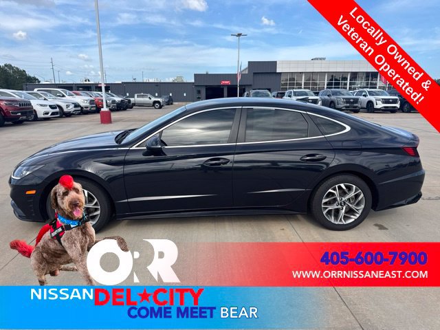 Used 2023 Hyundai Sonata SEL FWD image 2