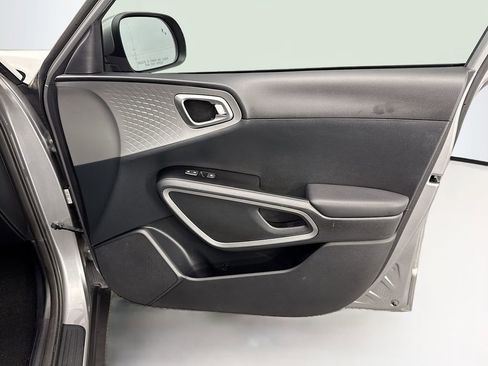 Used 2022 Kia Soul LX w/ Technology Package image 23