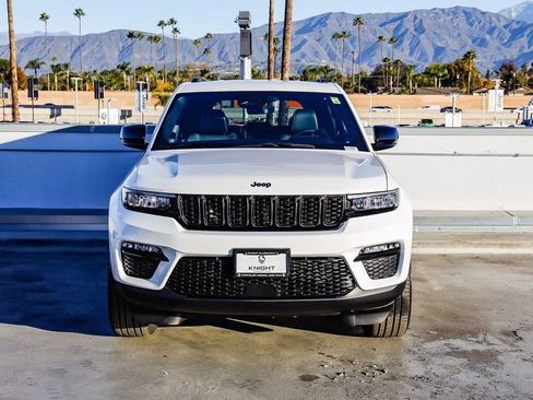 New 2025 Jeep Grand Cherokee Limited w/ Black Appearance Package image 3