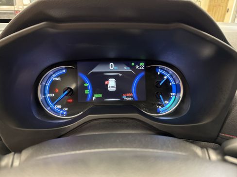 Used 2021 Toyota RAV4 XSE image 35