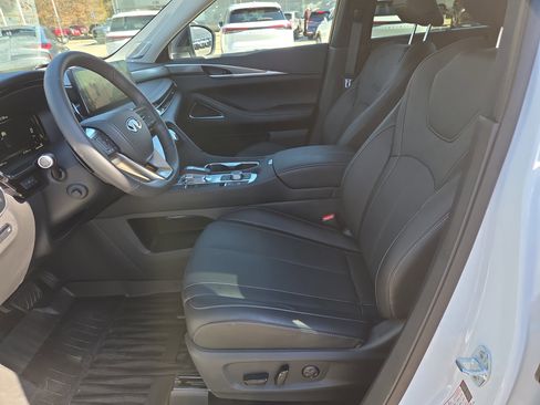 Used 2026 INFINITI QX60 Luxe w/ Cargo Package image 5