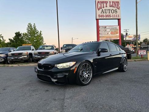 Used 2017 BMW M3 RWD image 9