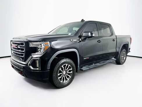 Used 2020 GMC Sierra 1500 AT4 w/ AT4 Premium Package image 3
