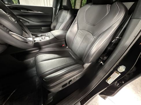 Certified 2025 INFINITI QX60 Pure image 17