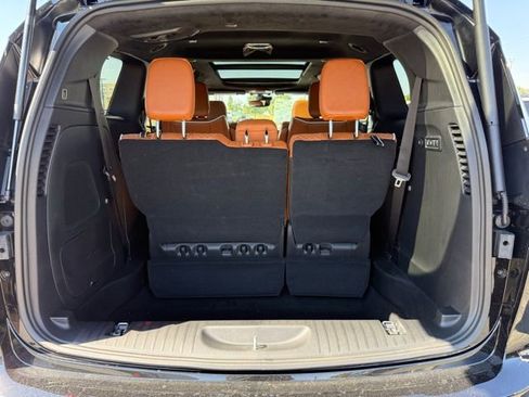 New 2026 Chrysler Pacifica Pinnacle image 36