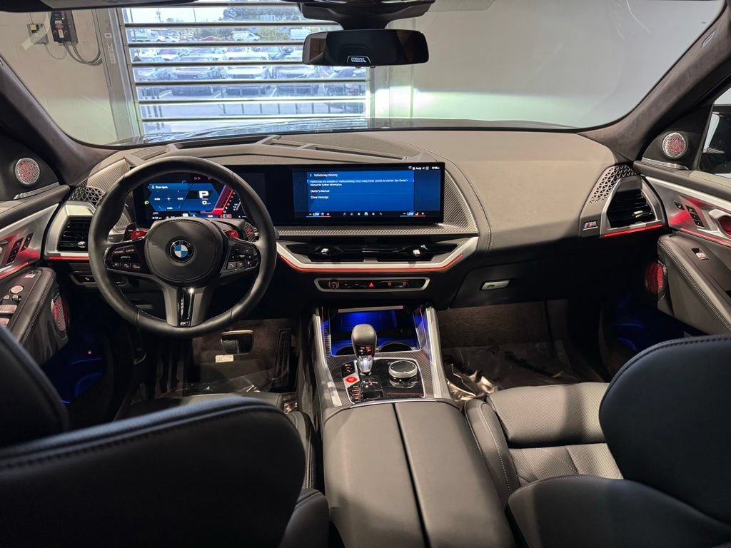 Used 2024 BMW XM AWD/4WD image 36