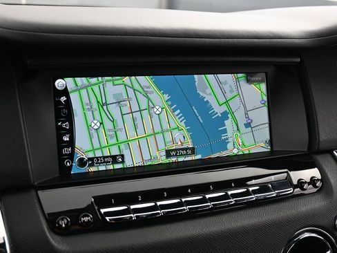 Used 2023 Rolls-Royce Cullinan w/ Technology Package image 22