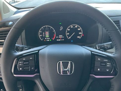 New 2026 Honda Odyssey Touring image 8