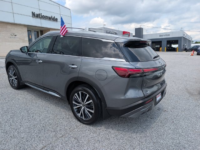 Used 2025 INFINITI QX60 Sensory w/ Vision Package AWD/4WD image 3