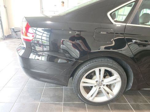 Used 2014 Volkswagen Passat 1.8T SE FWD image 9