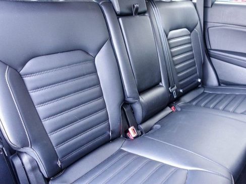 Used 2024 Ford Edge SEL w/ Convenience Package image 32