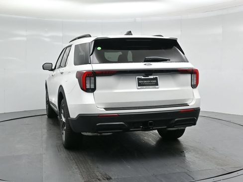 New 2026 Ford Explorer ST-Line RWD image 28
