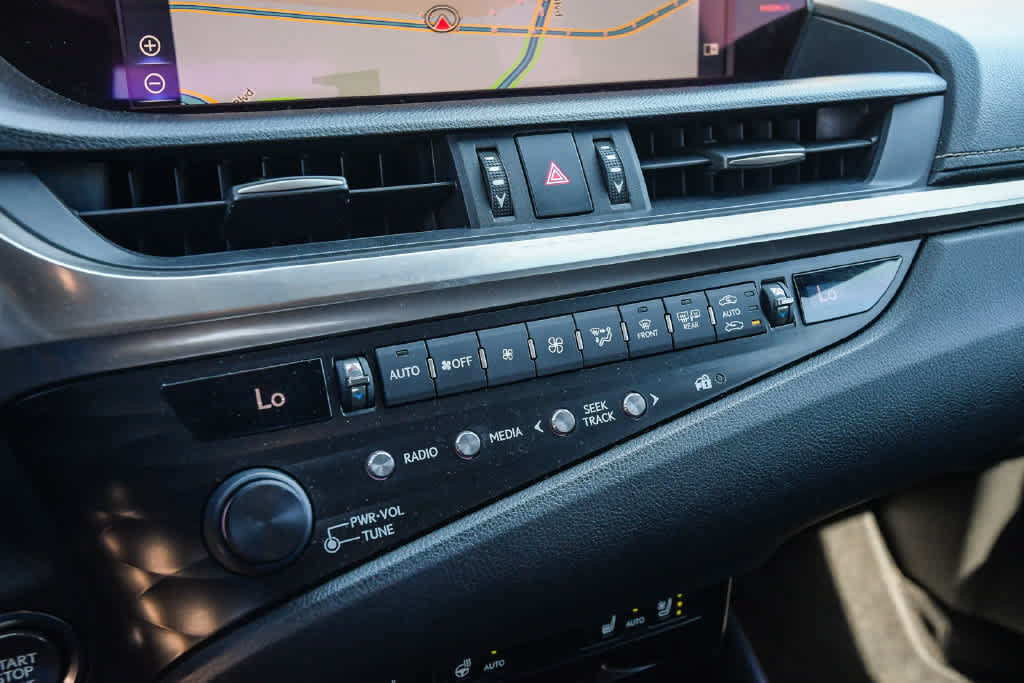 Used 2019 Lexus ES 350 F Sport w/ Accessory Package 2 FWD image 22