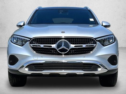 Used 2023 Mercedes-Benz GLC 300 4MATIC image 3