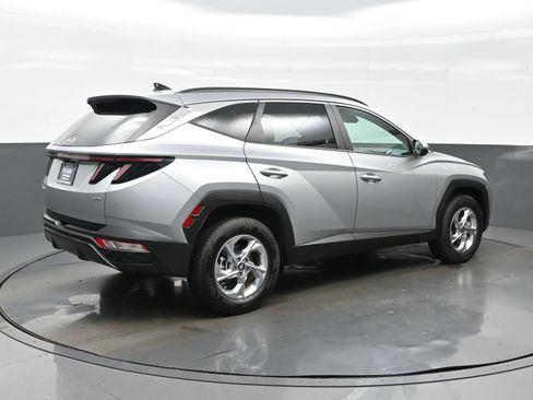 Certified 2023 Hyundai Tucson SEL AWD/4WD image 6