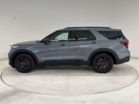 Used 2023 Ford Explorer ST w/ Equipment Group 401A AWD/4WD image 2