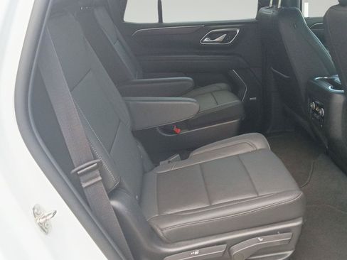 Used 2022 Chevrolet Tahoe LT w/ Luxury Package AWD/4WD image 24