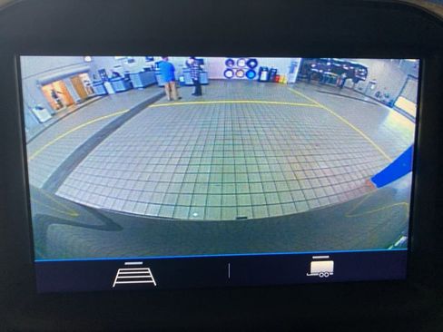 Used 2022 Chevrolet Silverado 1500 RST image 3