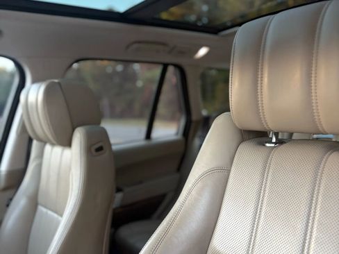 Used 2015 Land Rover Range Rover Supercharged image 16