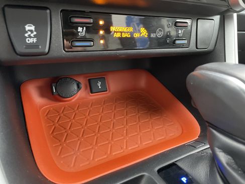 Used 2020 Toyota RAV4 Adventure image 28